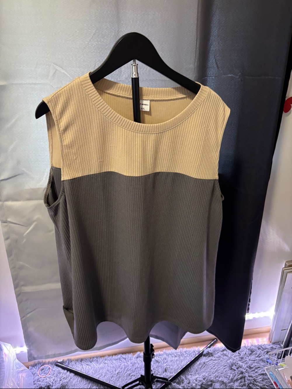Sleeveless Colorblock Ribbed Tank Top - Beige & Gray